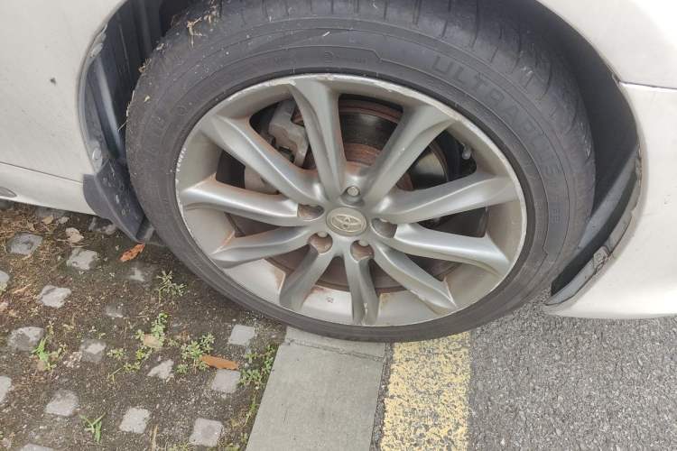 Used Toyota Reiz 2013 2.5V Shangrui Edition Right Front Wheel Hub