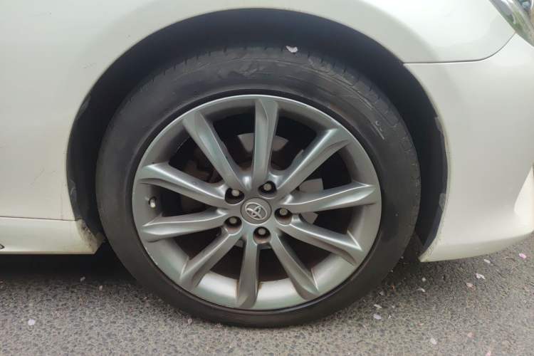 Used Toyota Reiz 2013 2.5V Shangrui Edition Right Front Wheel Hub