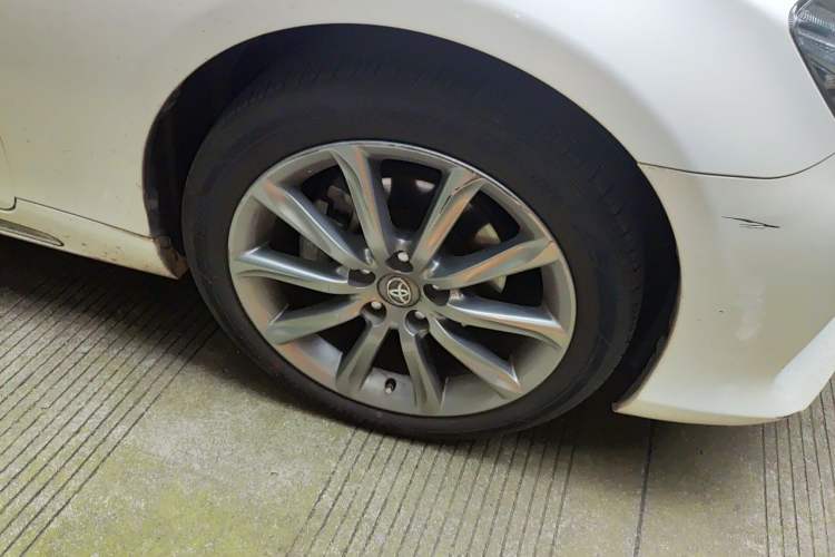 Used Toyota Reiz 2013 2.5V Shangrui Edition Right Front Wheel Hub