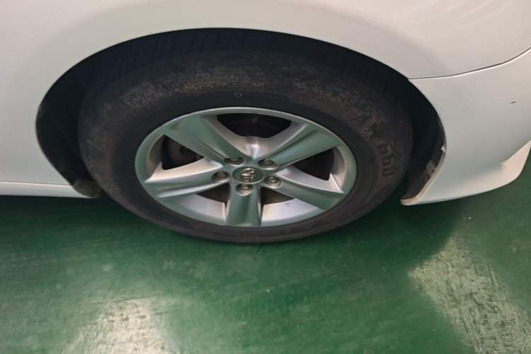 Used Toyota Reiz 2013 2.5S Elite Edition Right Front Wheel Hub