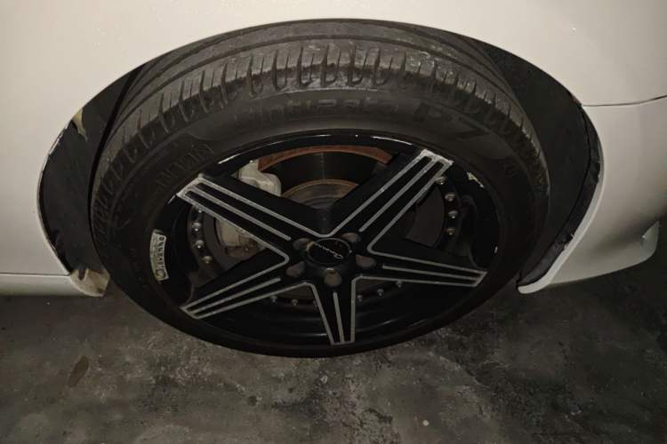 Used Toyota Reiz 2013 2.5S Elite Edition Right Front Wheel Hub