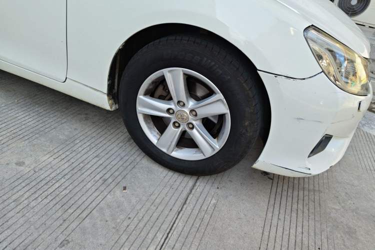 Used Toyota Reiz 2013 2.5S Elite Edition Right Front Wheel Hub