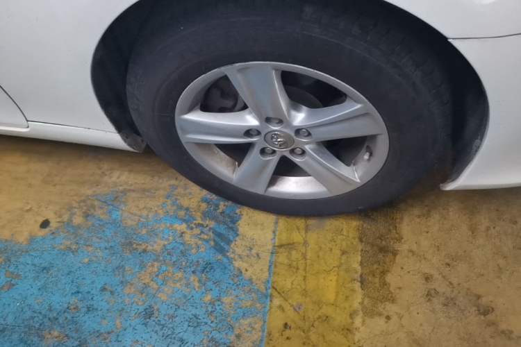 Used Toyota Reiz 2013 2.5V Elite Edition Right Front Wheel Hub
