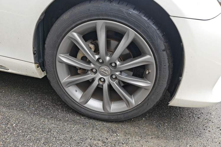 Used Toyota Reiz 2013 2.5V Shangrui Edition Right Front Wheel Hub