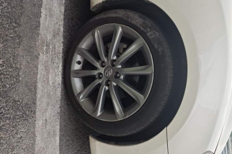 Used Toyota Reiz 2013 2.5V Shangrui Edition Right Front Wheel Hub