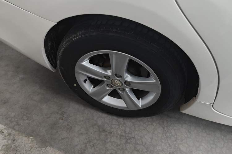 Used Toyota Reiz 2013 2.5V Elite Edition Right Rear Wheel Hub