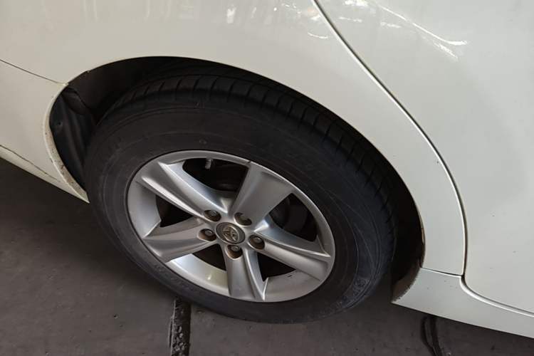 Used Toyota Reiz 2013 2.5S Elite Edition Right Rear Wheel Hub