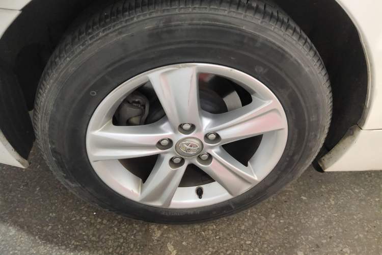 Used Toyota Reiz 2013 2.5V Elite Edition Right Rear Wheel Hub
