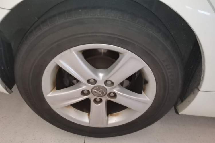 Used Toyota Reiz 2013 2.5V Elite Edition Right Rear Wheel Hub