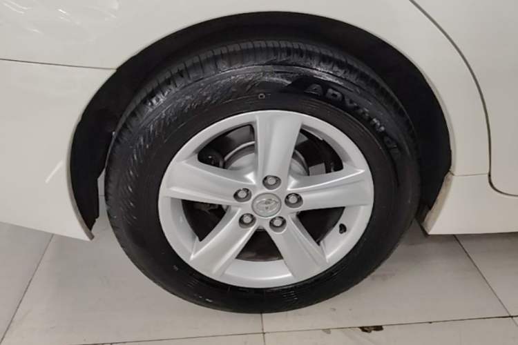 Used Toyota Reiz 2013 2.5S Elite Edition Right Rear Wheel Hub