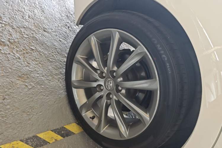 Used Toyota Reiz 2013 2.5V Shangrui Edition Right Rear Wheel Hub