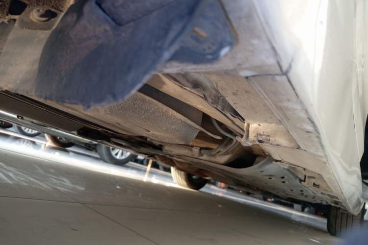 Used Toyota Reiz 2013 2.5V Elite Edition Right Side Sill