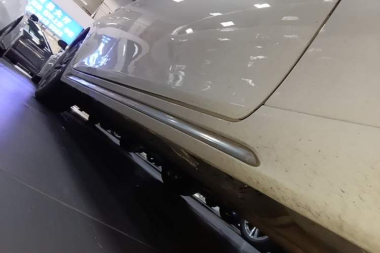 Used Toyota Reiz 2013 2.5V Shangrui Edition Right Side Sill