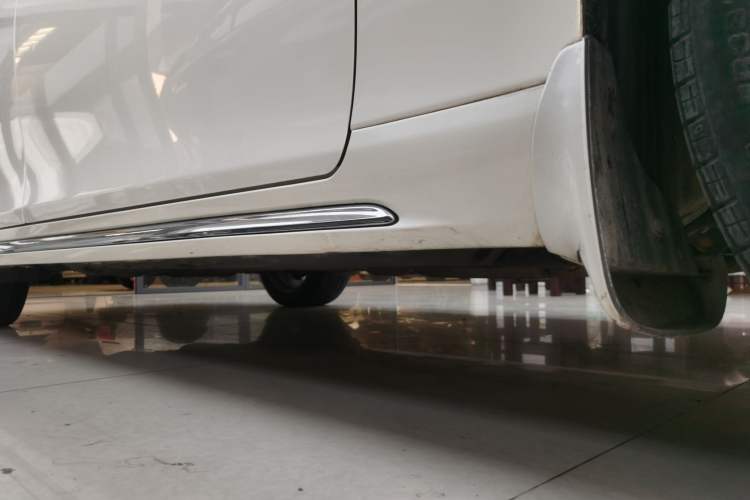 Used Toyota Reiz 2013 2.5V Shangrui Edition Right Side Sill