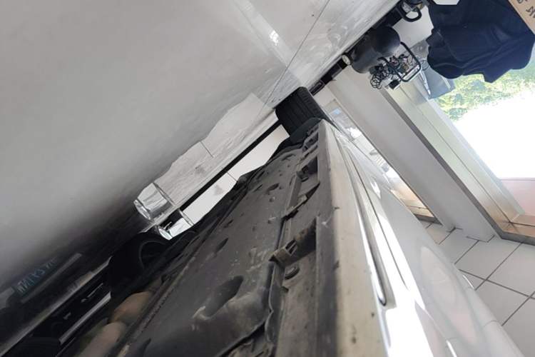 Used Toyota Reiz 2013 2.5V Shangrui Edition Right Side Sill