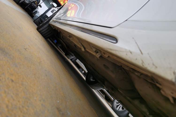 Used Toyota Reiz 2013 2.5V Shangrui Edition Right Side Sill