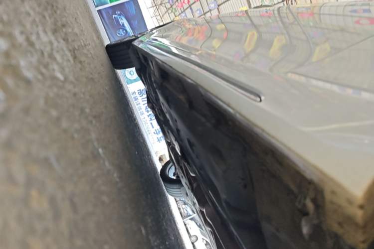 Used Toyota Reiz 2013 2.5V Shangrui Edition Right Side Sill