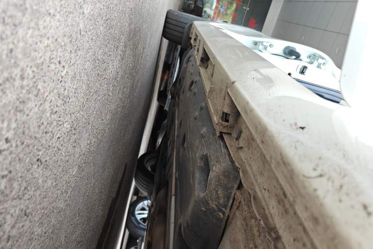 Used Toyota Reiz 2013 2.5S Elite Edition Right Side Sill