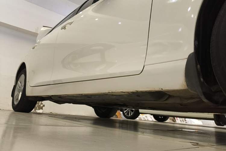 Used Toyota Reiz 2013 2.5S Elite Edition Right Side Sill