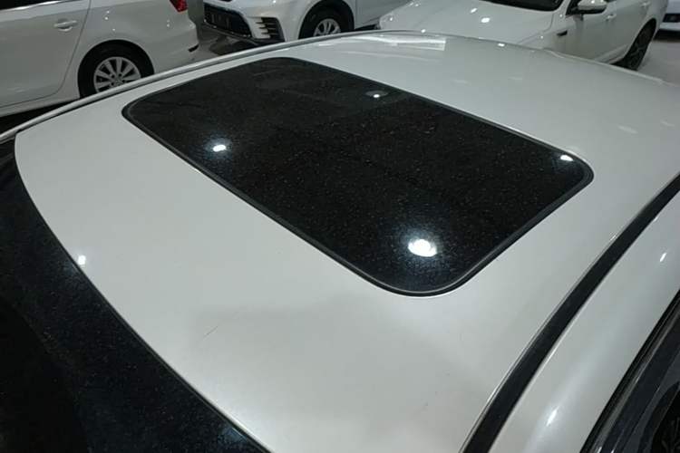 Used Toyota Reiz 2013 2.5V Elite Edition Roof