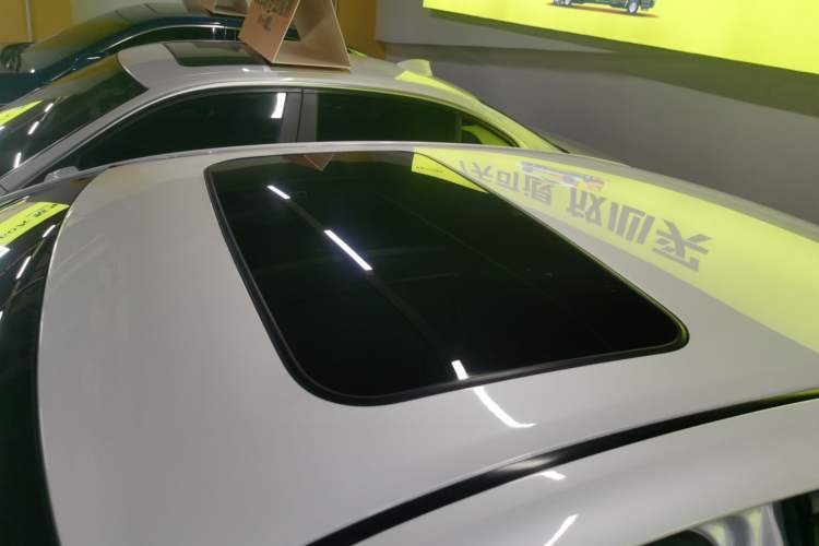 Used Toyota Reiz 2013 2.5V Shangrui Edition Roof