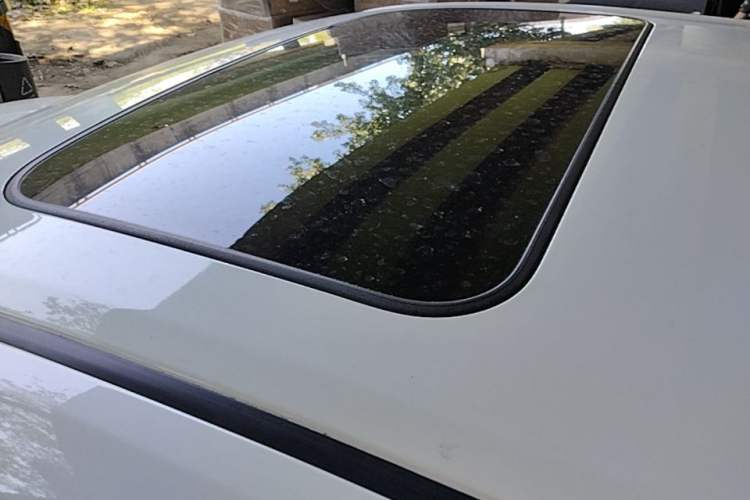 Used Toyota Reiz 2013 2.5V Elite Edition Roof