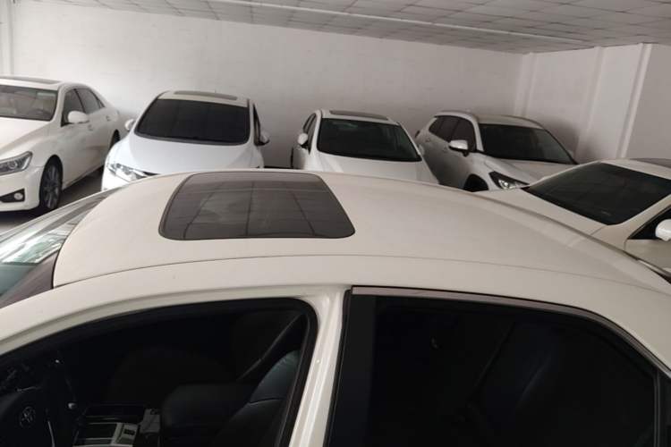 Used Toyota Reiz 2013 2.5V Shangrui Edition Roof