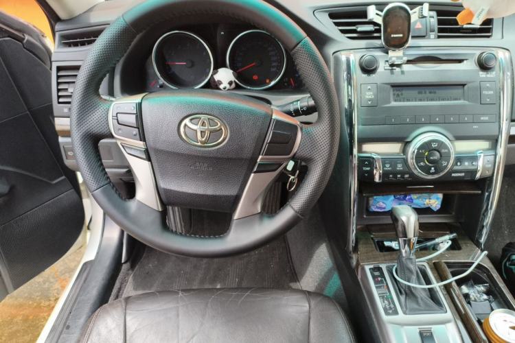 Used Toyota Reiz 2013 2.5V Elite Edition Steering Wheel