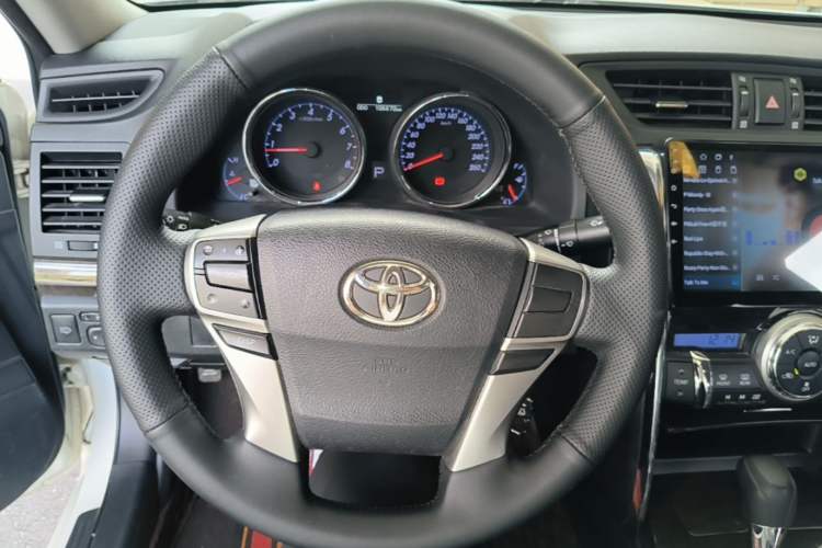 Used Toyota Reiz 2013 2.5S Elite Edition Steering Wheel