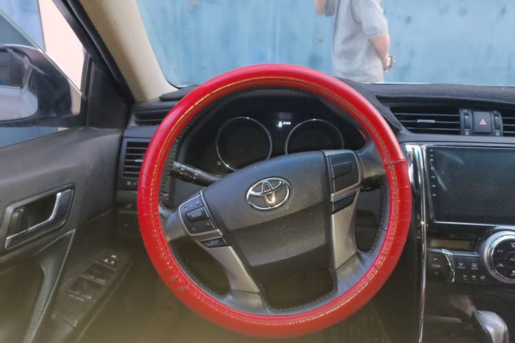 Used Toyota Reiz 2013 2.5V Elite Edition Steering Wheel
