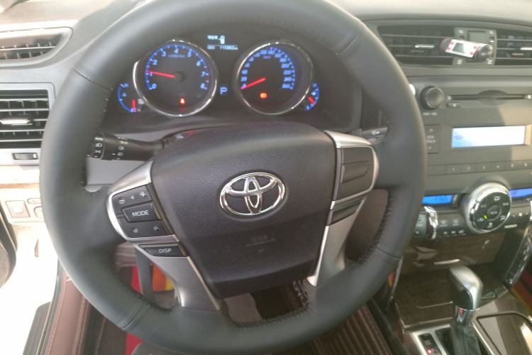 Used Toyota Reiz 2013 2.5V Elite Edition Steering Wheel