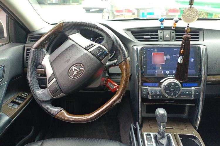 Used Toyota Reiz 2013 2.5S Elite Edition Steering Wheel