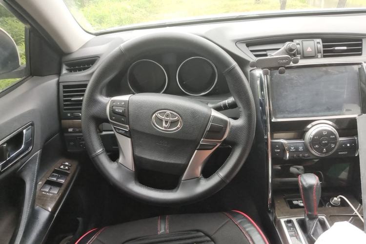 Used Toyota Reiz 2013 2.5S Elite Edition Steering Wheel