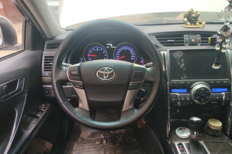 Used Toyota Reiz 2013 2.5V Elite Edition Steering Wheel