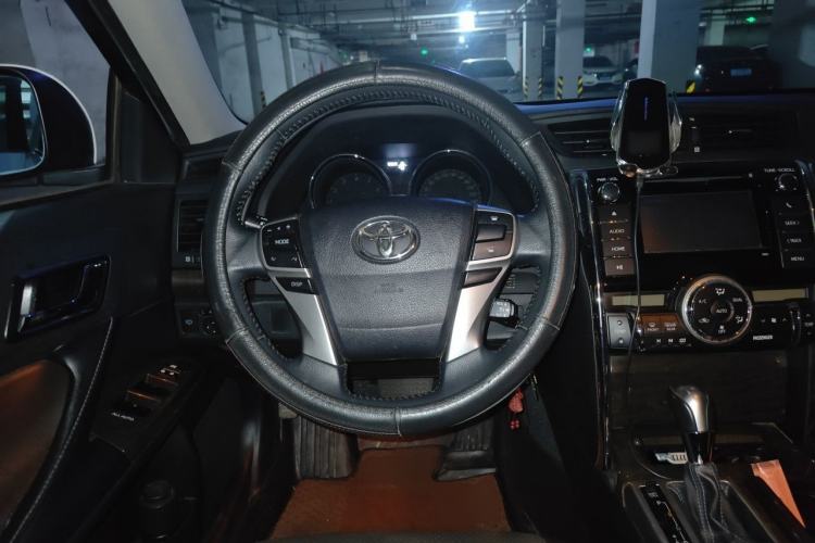 Used Toyota Reiz 2013 2.5V Shangrui Navigation Edition Steering Wheel