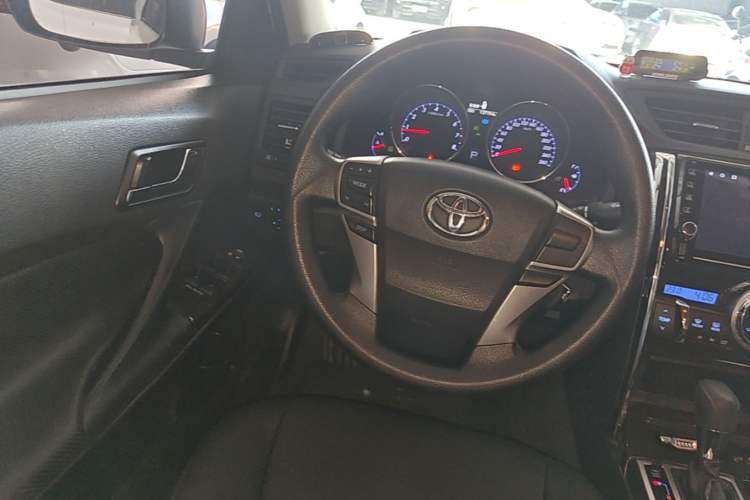 Used Toyota Reiz 2013 2.5S Elite Edition Steering Wheel