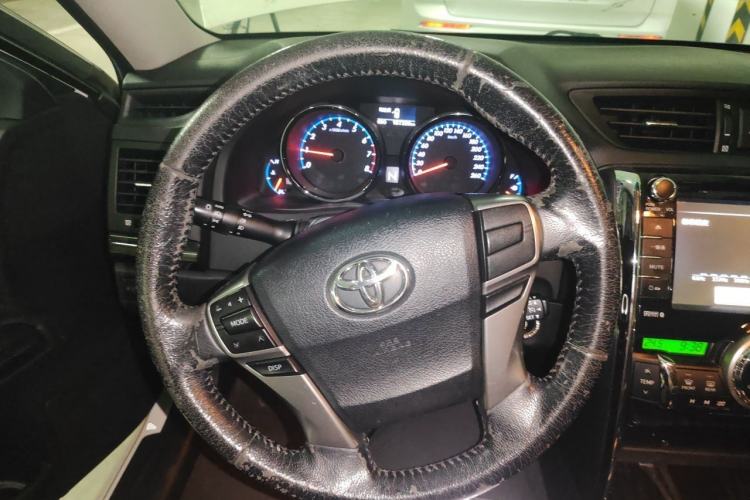 Used Toyota Reiz 2013 2.5V Shangrui Navigation Edition Steering Wheel