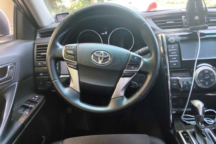 Used Toyota Reiz 2013 2.5V Shangrui Navigation Edition Steering Wheel