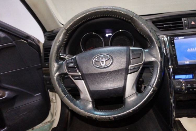 Used Toyota Reiz 2013 2.5V Elite Edition Steering Wheel