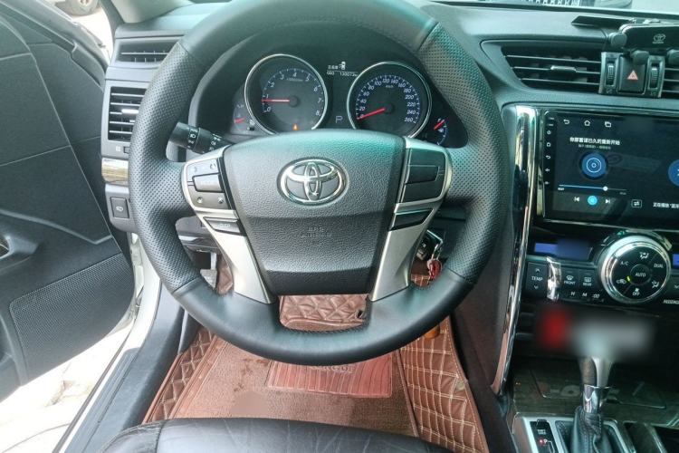Used Toyota Reiz 2013 2.5V Elite Edition Steering Wheel