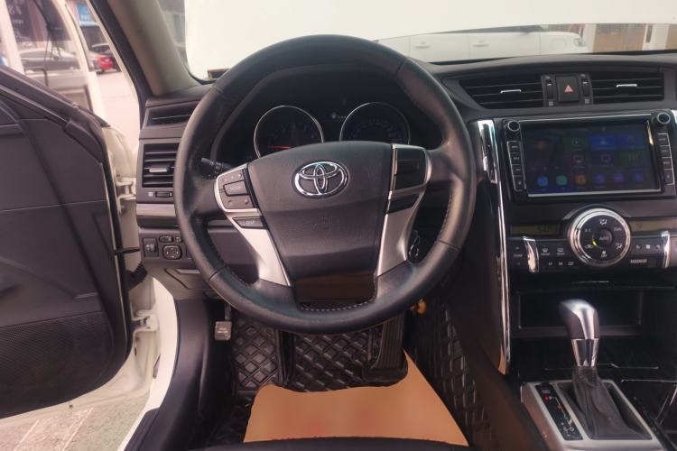 Used Toyota Reiz 2013 2.5V Elite Edition Steering Wheel