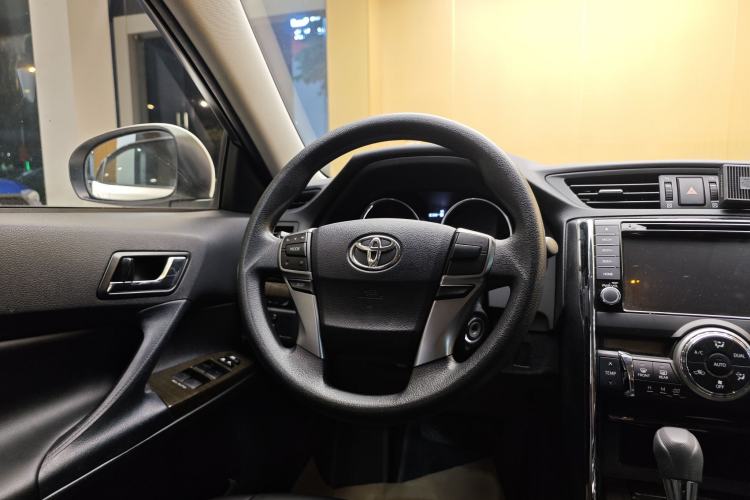 Used Toyota Reiz 2013 2.5S Elite Edition Steering Wheel