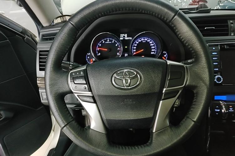 Used Toyota Reiz 2013 2.5S Elite Edition Steering Wheel