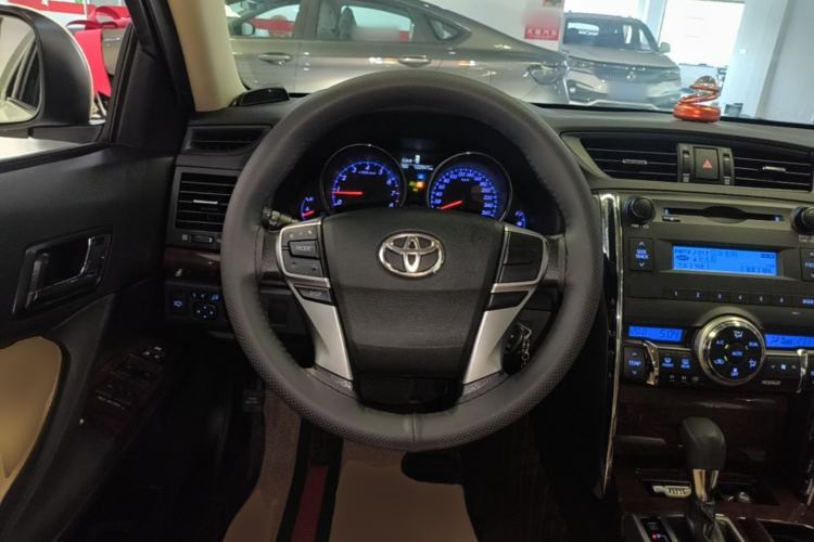 Used Toyota Reiz 2013 2.5S Elite Edition Steering Wheel