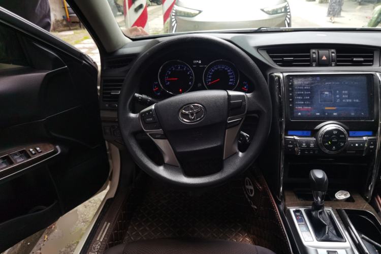 Used Toyota Reiz 2013 2.5S Elite Edition Steering Wheel