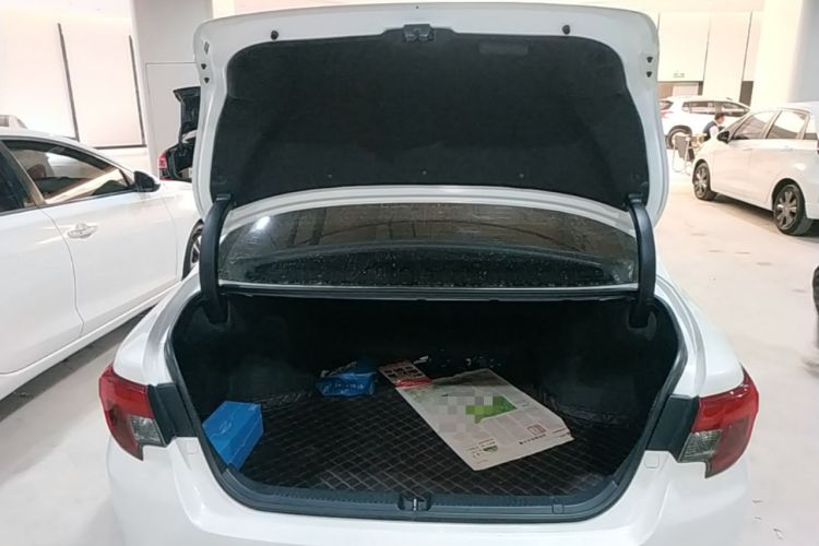 Used Toyota Reiz 2013 2.5V Elite Edition Trunk