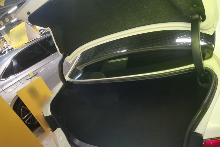 Used Toyota Reiz 2013 2.5V Shangrui Edition Trunk