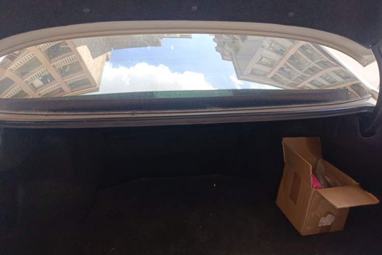 Used Toyota Reiz 2013 2.5S Elite Edition Trunk