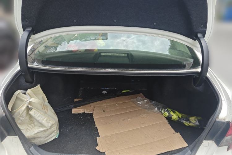 Used Toyota Reiz 2013 2.5S Elite Edition Trunk