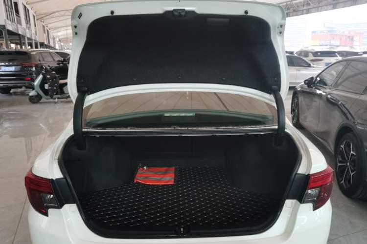Used Toyota Reiz 2013 2.5V Shangrui Edition Trunk
